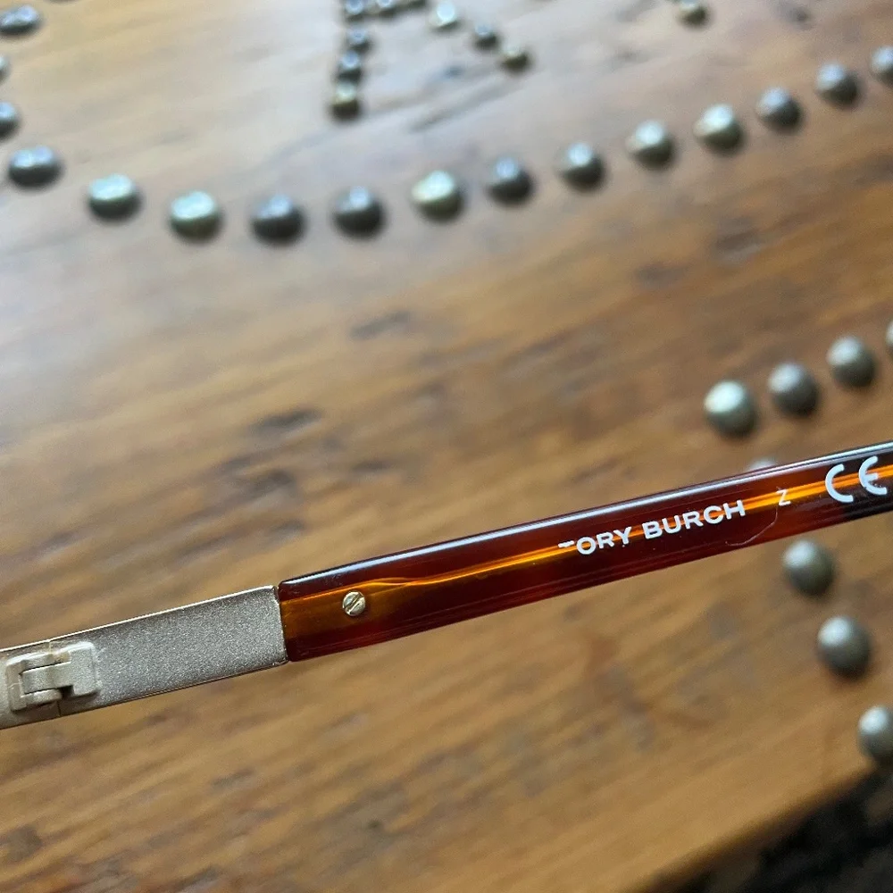 Tory Burch NWOT Eleanor Pilot Sunglasses - Picture 6 of 8